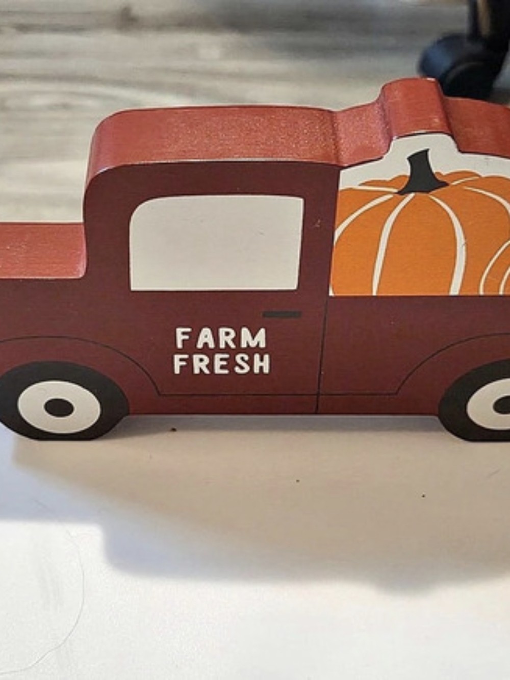 Farm Fresh Pumpkin Truck Decor